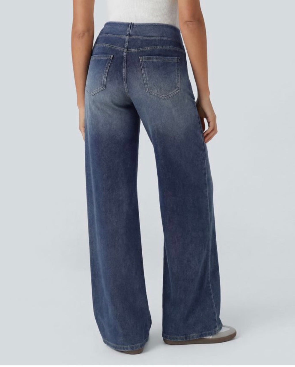 Halara Flex (tm) Highwaisted Waisted Baggy Wide Leg Casual Jeans with Pockets.