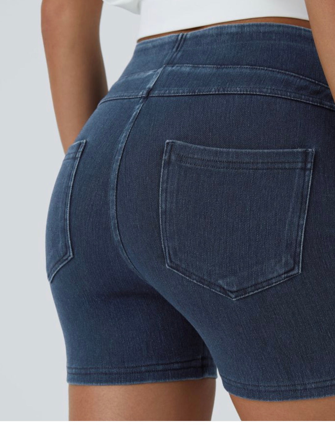 HalaraFlex High waisted shorts with pocket