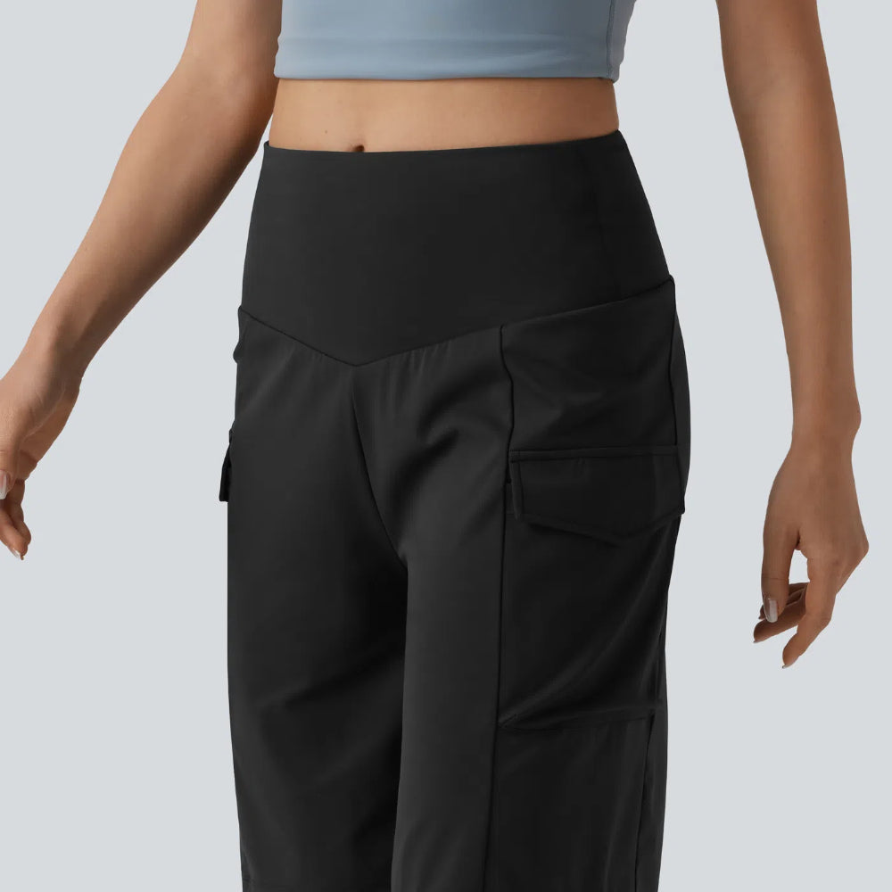 Mid Rise Cargo Yoga Baggy Shorts with Pockets