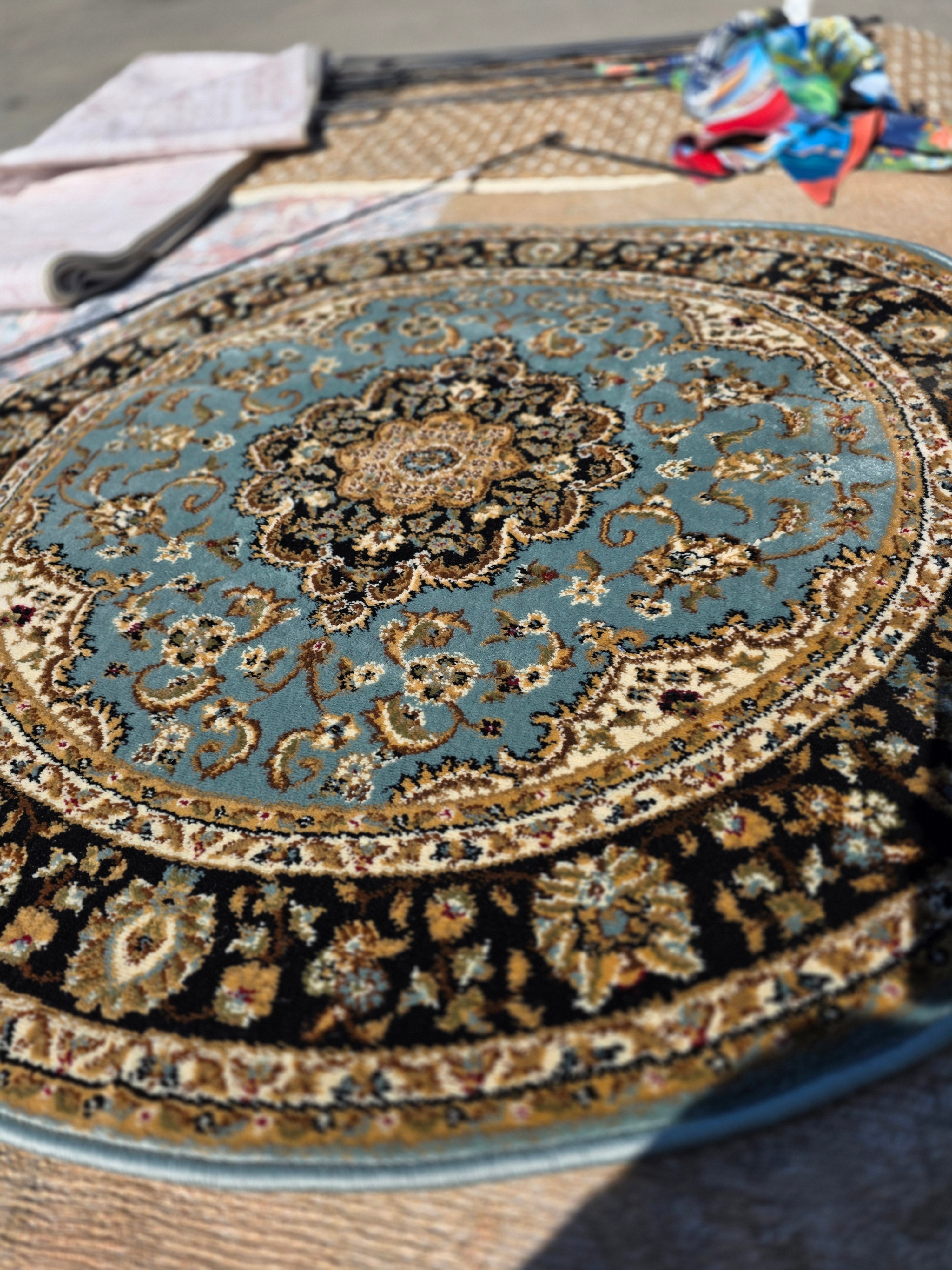 Woven Barclay Collection Blue Round Rug – 3'11"